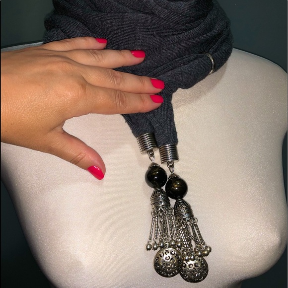 2 in 1 Scarf & Jewelry - Picture 4 of 14